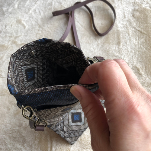 アンティーク大島紬のスマホポシェット 龍郷青 本革ショルダー