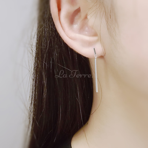 凛 RIN 軟骨ピアス 16G ボディピアス クローバー 四つ葉