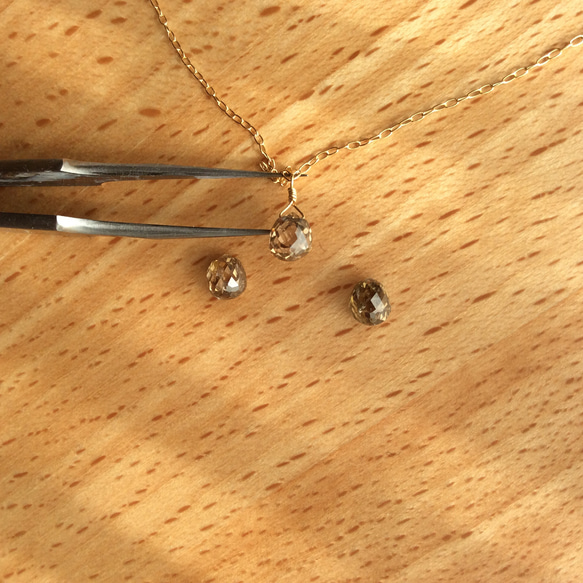 大粒ダイヤのキラキラどんぐり！？　一粒ネックレス K18  0.988ct、0.984ct 8枚目の画像