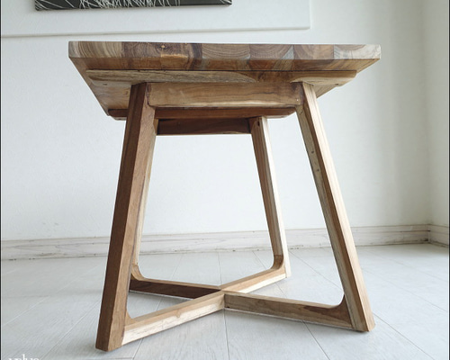 古家具ビンテージ品◾️チーク材 木製無垢材 コーヒーテーブル サイドテーブル 机 チーク無垢材 サイドテーブルQuad カフェテーブル コーヒーテーブル