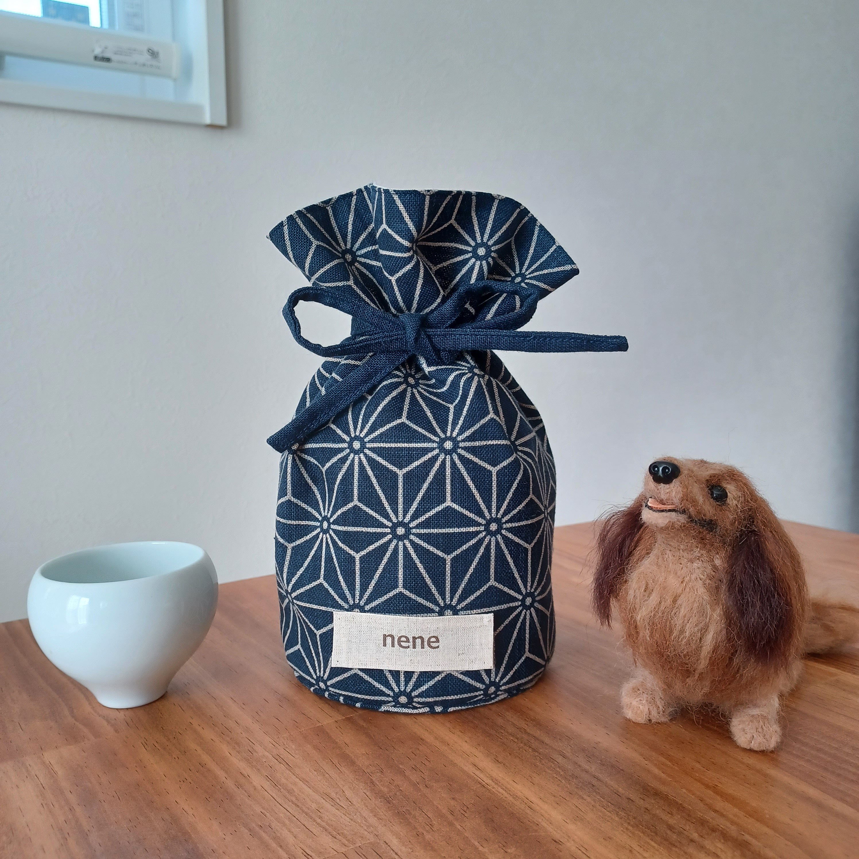 骨壷カバー ペット 和風　麻の葉柄　紺 4,510円