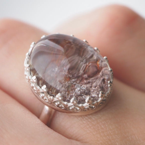 Garden Quartz ring -ガーデンクォーツ 彫金 重ね付け 天然石リング 大ぶり クォーツ 水晶 大粒- 6枚目の画像