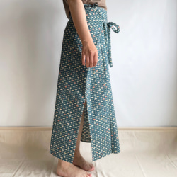 【1点もの】四角布のスカート 着物リメイク -絹 紬 着物地 青緑に松竹梅 SK299 4枚目の画像