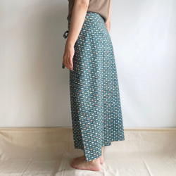 【1点もの】四角布のスカート 着物リメイク -絹 紬 着物地 青緑に松竹梅 SK299 7枚目の画像