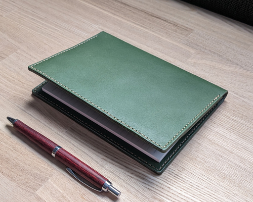 ノートカバーA6 ＊受注制作になります。 2026/01より価格改定】【受注生産】レザーA6ノートカバー (選べる