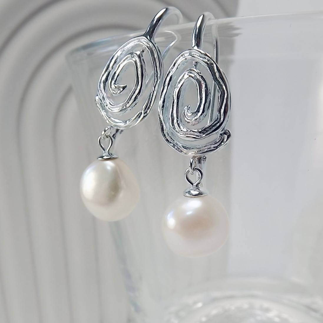 オシャレsilver925 淡水パール　デザインピアス