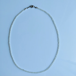 小粒ホワイトトパーズのネックレス（ショート丈）・シルバーカラー 3枚目の画像