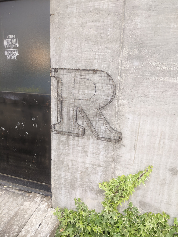 アルファベット看板 R サイン 壁掛け看板 立体式 大型看板 #店舗什器