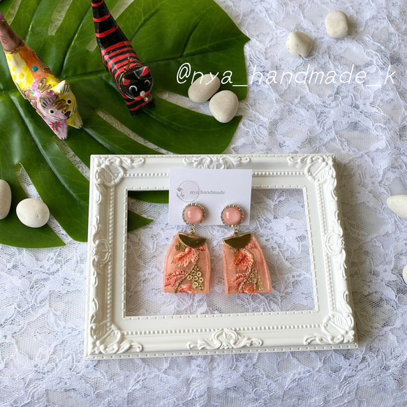 刺繍リボンのイヤリング3】刺繍 インド刺繍 リボン 花 レジン 大人