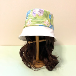 ベビーキッズの帽子　　チューリップ柄バケットハット（こどもサイズ）大人サイズで母の日にも⭐︎ 2枚目の画像