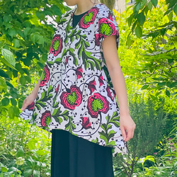 アフリカンプリントのチュニック バックが下がってきれいな