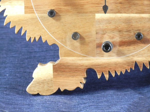 犬形時計　ダックスフンド（ロングコート）【木製（アカシア集成材）】（置き・掛け兼用） 13枚目の画像