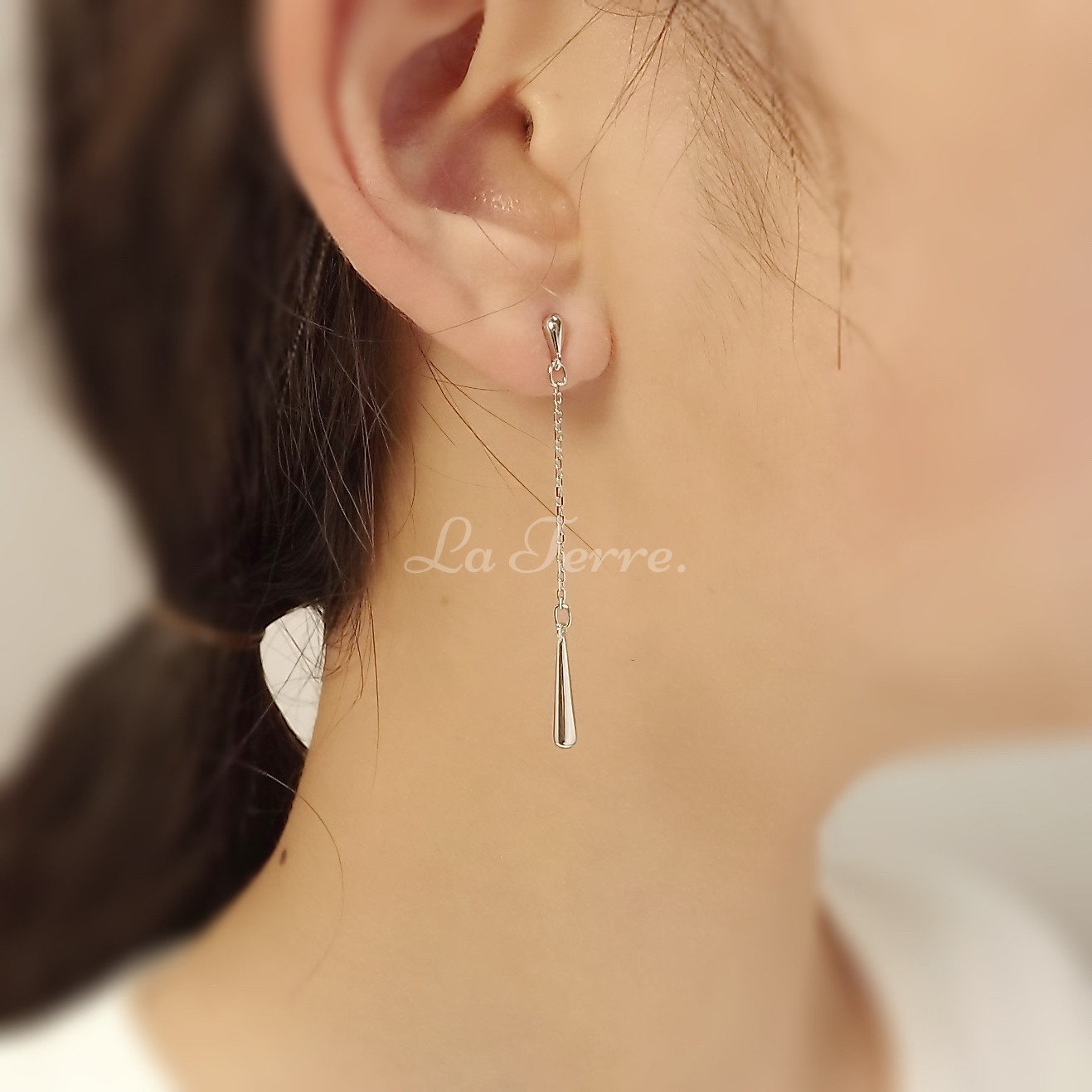 未使用　GIVENCHY ラインストーン　ドロップピアス18900円　他一点 未使用GIVENCHY ラインストーンドロップピアス18900円他一点