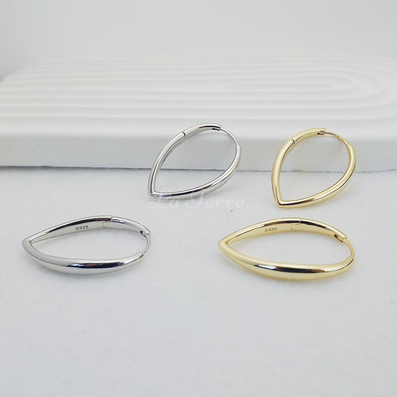 silver925 ソリッド　大ぶり　ハート形　ワンタッチフープピアス