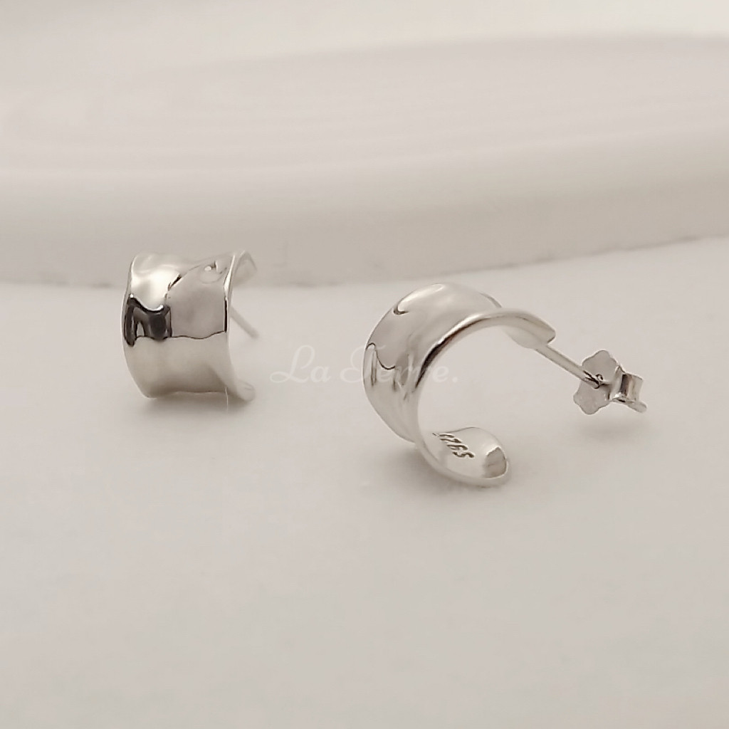 silver925 シンプル　上品　カーブピアス