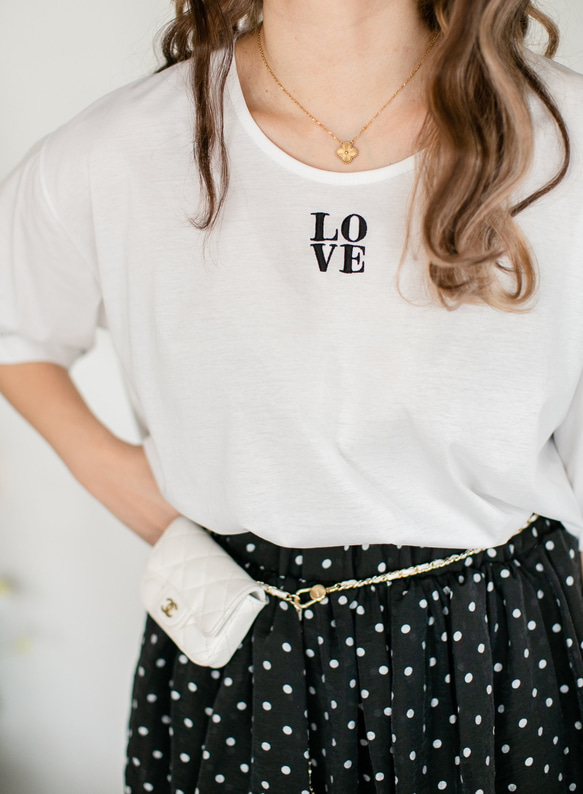 LOVE 刺繍Tシャツ（ホワイト・ライトグレー・ブラック） 6枚目の画像