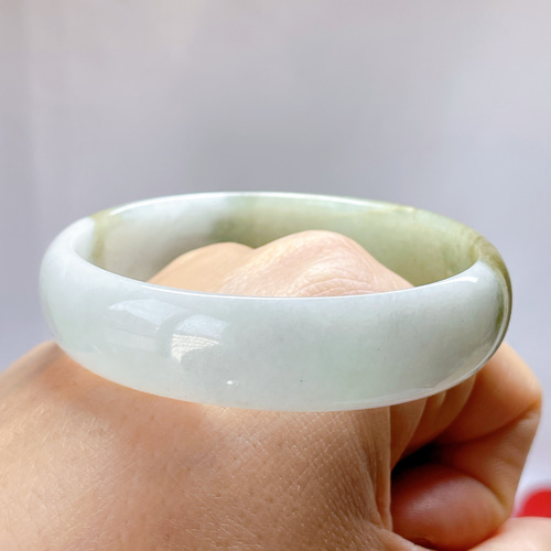 本翡翠、純天然A貨楕円型バングル〜50