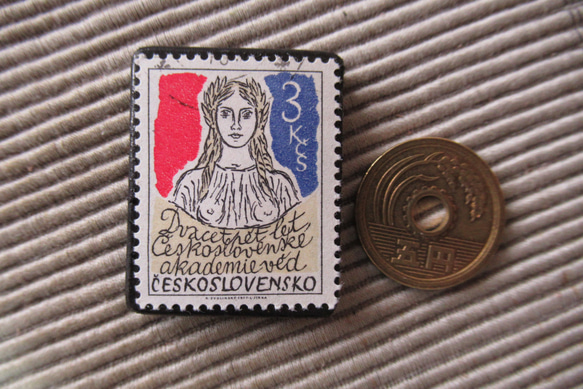 アップサイクル　チェコスロバキア　切手ブローチ549 3枚目の画像