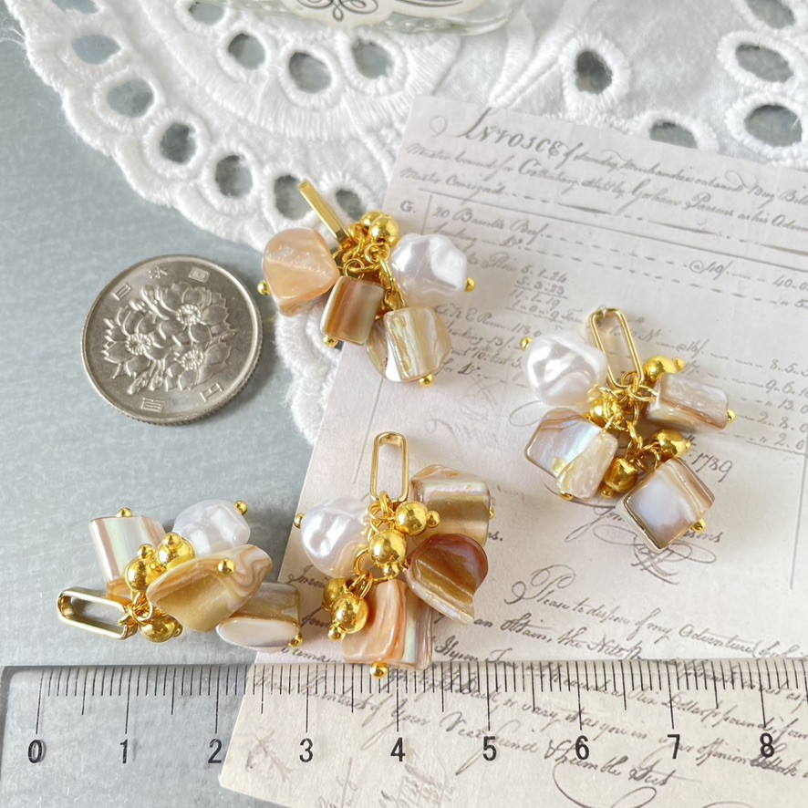 4pcs☆charm・ petit shell tassel（シェルタッセルチャーム 