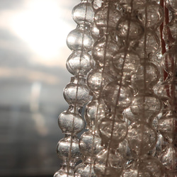 フランスアンティーク　ヴィンテージ　スフレガラスビーズ　無色透明　クリア　4ミリ　とろりガラス　 1枚目の画像