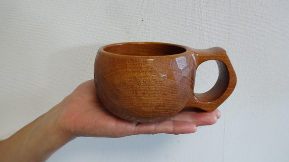 ケンポ梨の一木彫りコーヒーカップ. 2枚目の画像