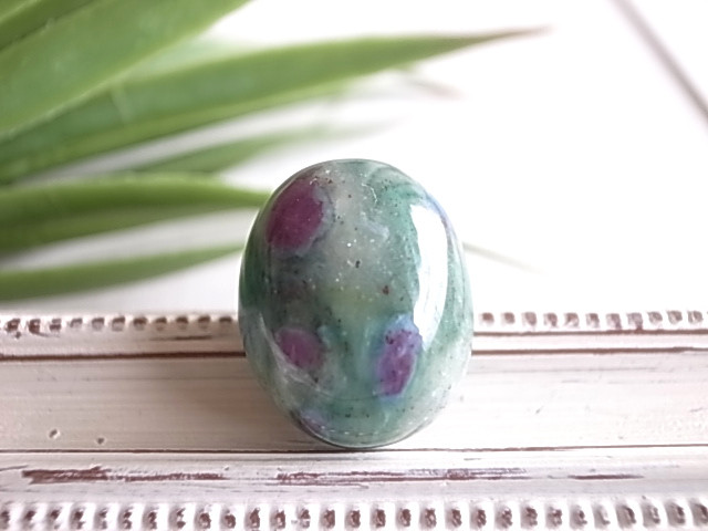 ルビーインフックサイト　インド産　ルース　天然石