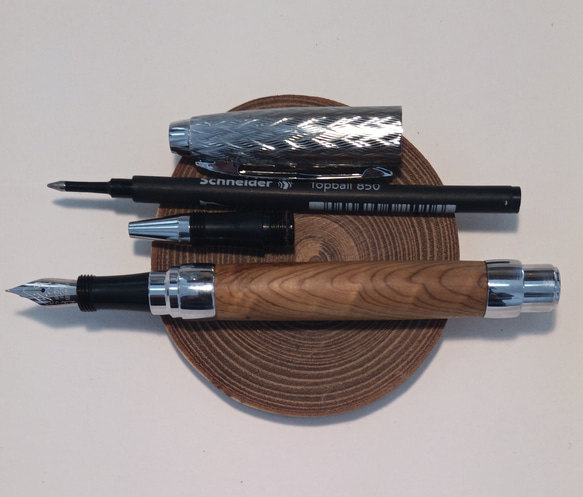 木製ペン　万年筆　ボールペン　屋久杉 3枚目の画像