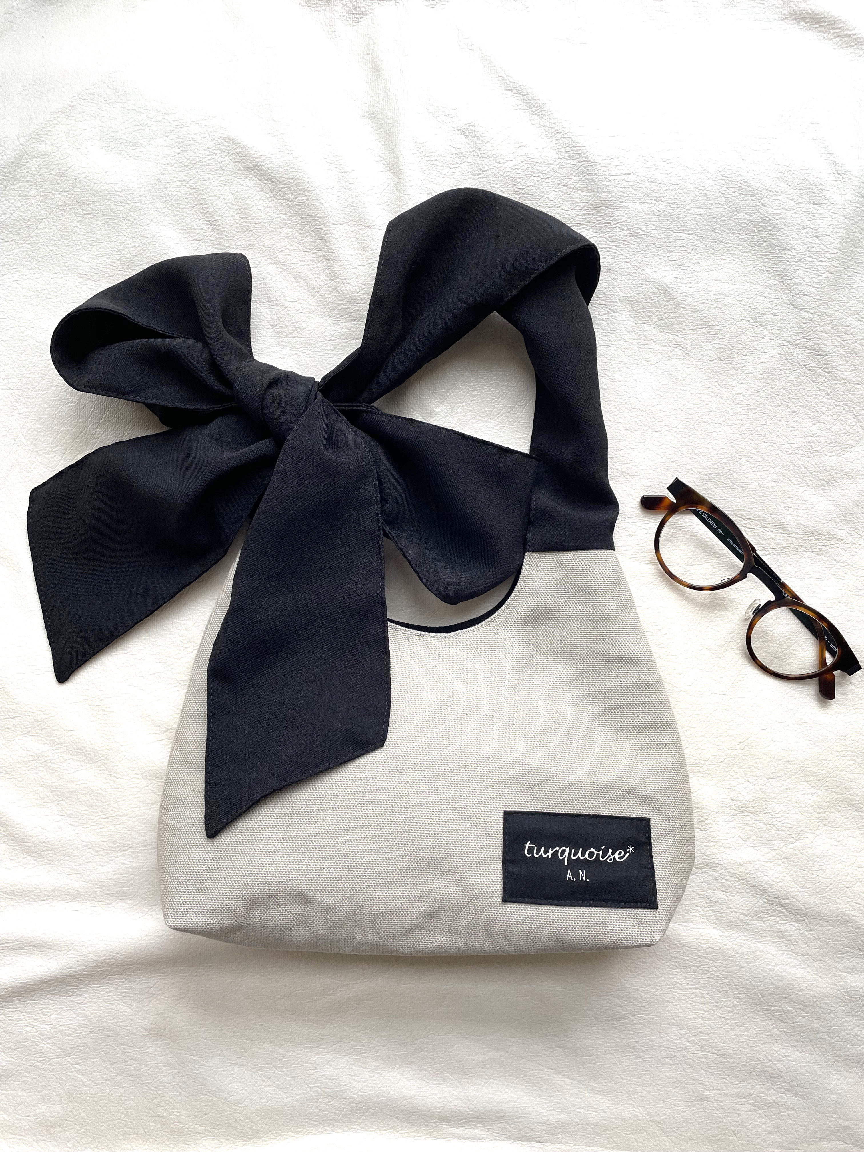 黒リボンの帆布バッグ（SSサイズ)（ice gray）即納