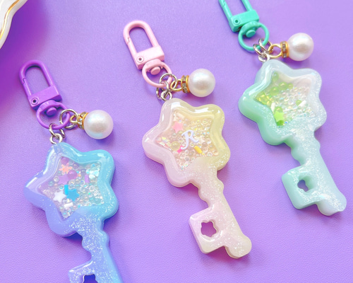 シャカシャカキーホルダー♡お客♡オーダー品 オーダー品 推し活キーホルダー ＊ シャカシャカ シェイカー
