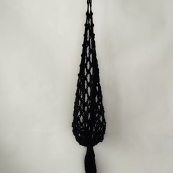 プラントハンガー　マクラメ　マクラメ編み　ブラック　オフホワイト　観葉植物　ハンギング　吊り下げ植物 2枚目の画像