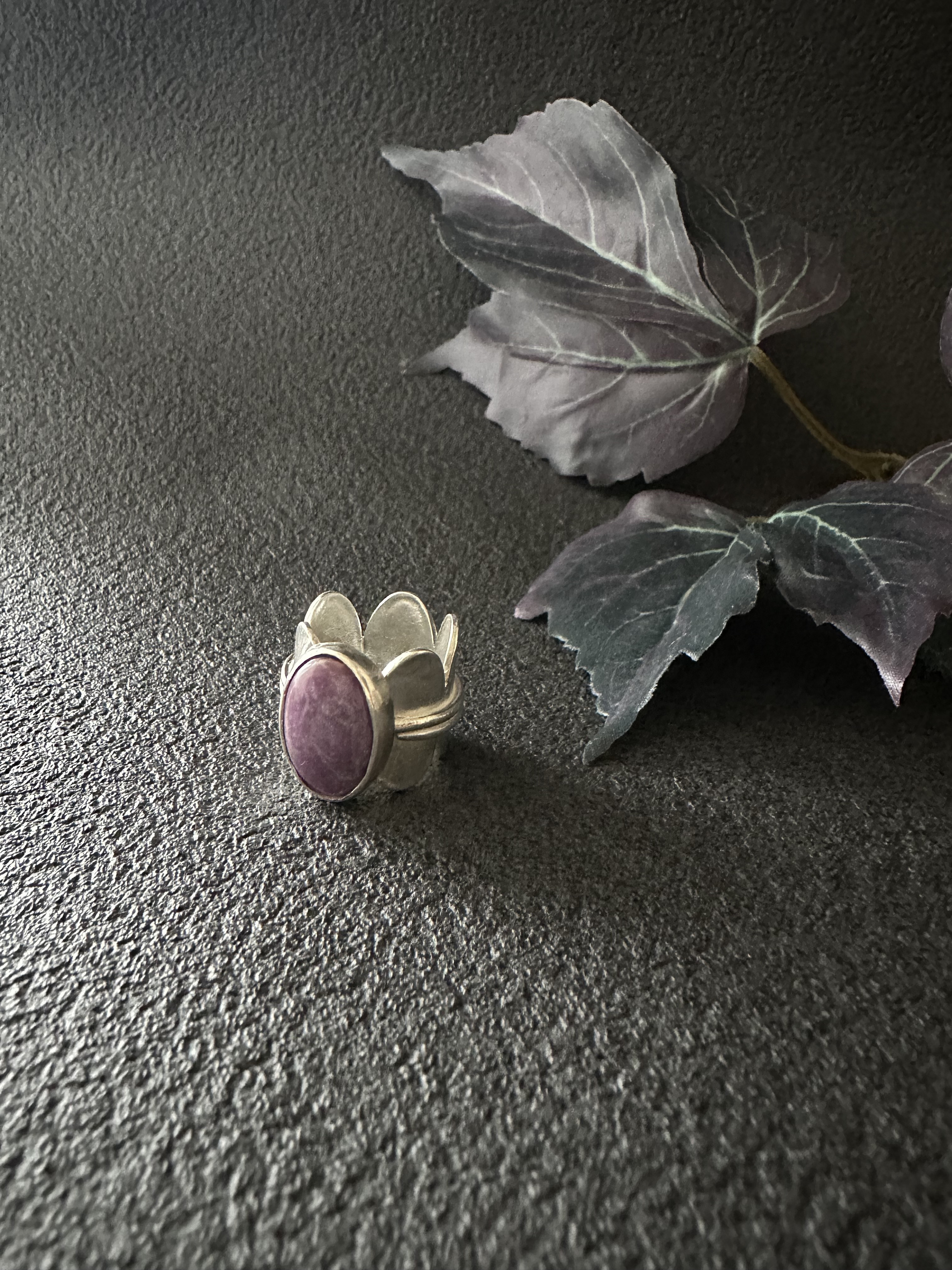 一点もの　天然石のリング　フォスフォシデライト