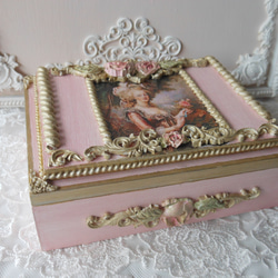 薔薇のマリーアントワネットのアンティークボックス、ジュエリーボックス 4枚目の画像