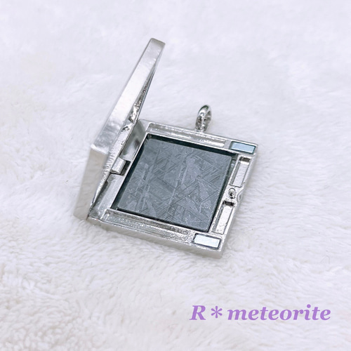 限定5点／お買い得♪ギベオン隕石のケースペンダント☆お守りとして