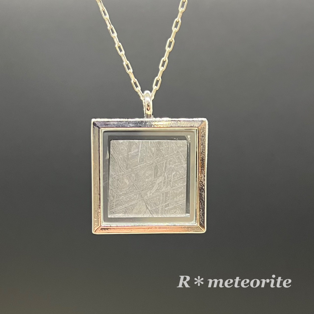 限定5点／お買い得♪ギベオン隕石のケースペンダント☆お守り