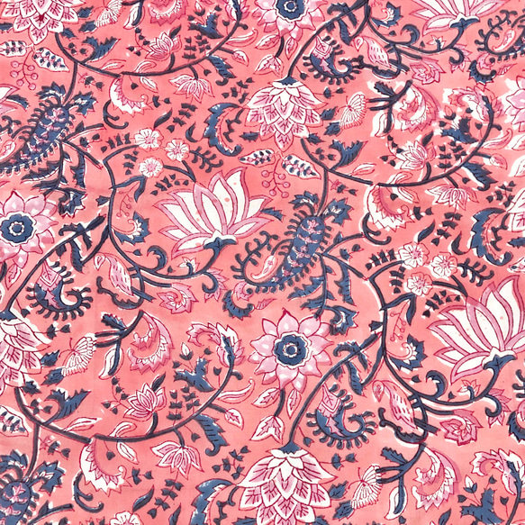 【50cm單位】火烈鳥粉紅白色蓮花印度手工塊印花布料棉質 第3張的照片