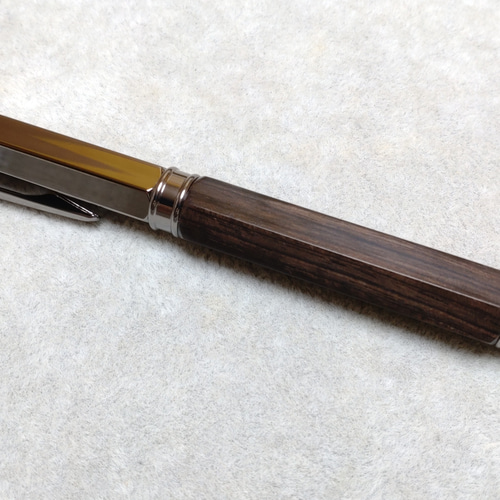 磁気六角形ボールペン、台湾産ヒノキ、台湾産シナジュニパー、台湾産