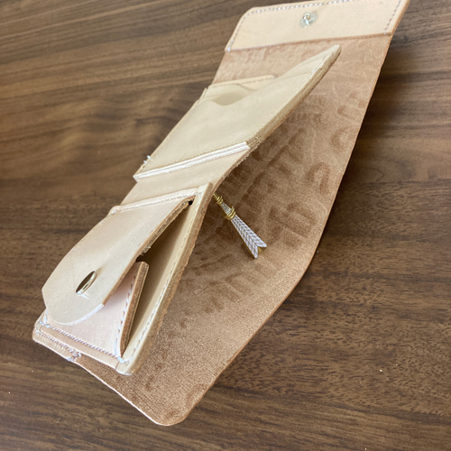 本革 牛革 ヌメ革 総手縫い コンパクトウォレット 三つ折り財布
