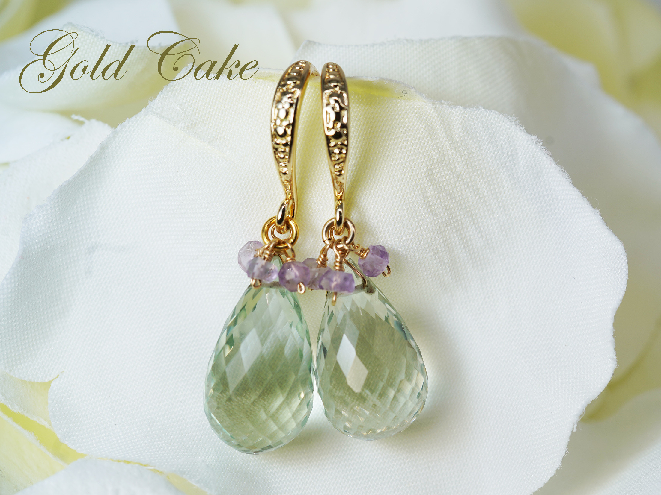 大粒グリーンアメジストのデサインフックピアス