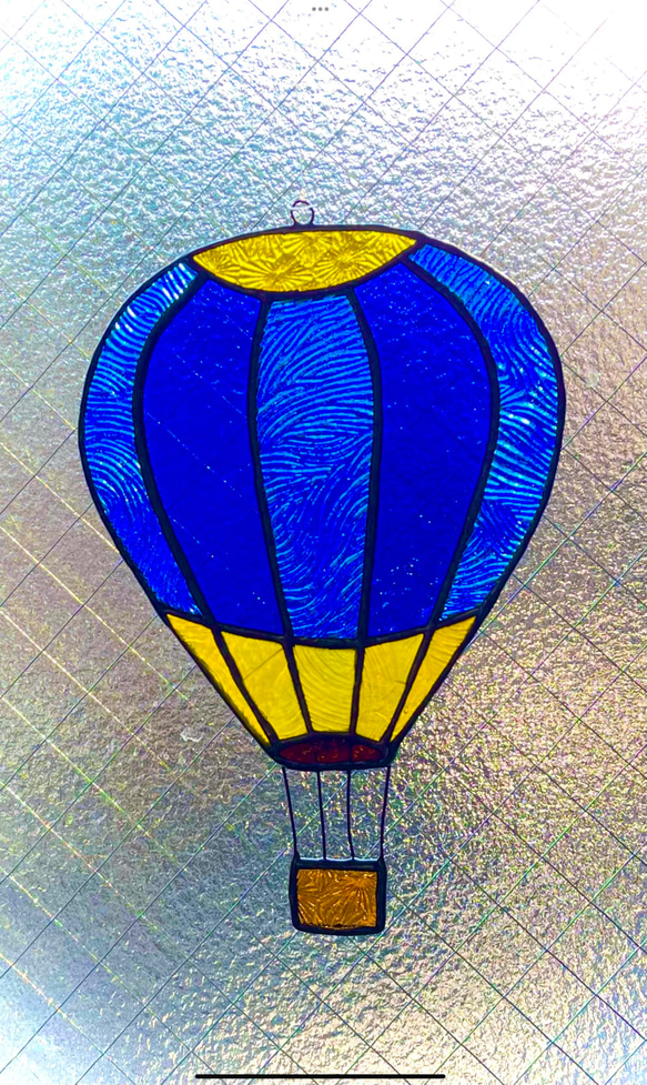 気球　ブルーとイエローのコントラスト 2枚目の画像