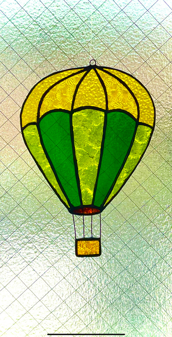気球　グリーンとイエローのコントラスト 2枚目の画像