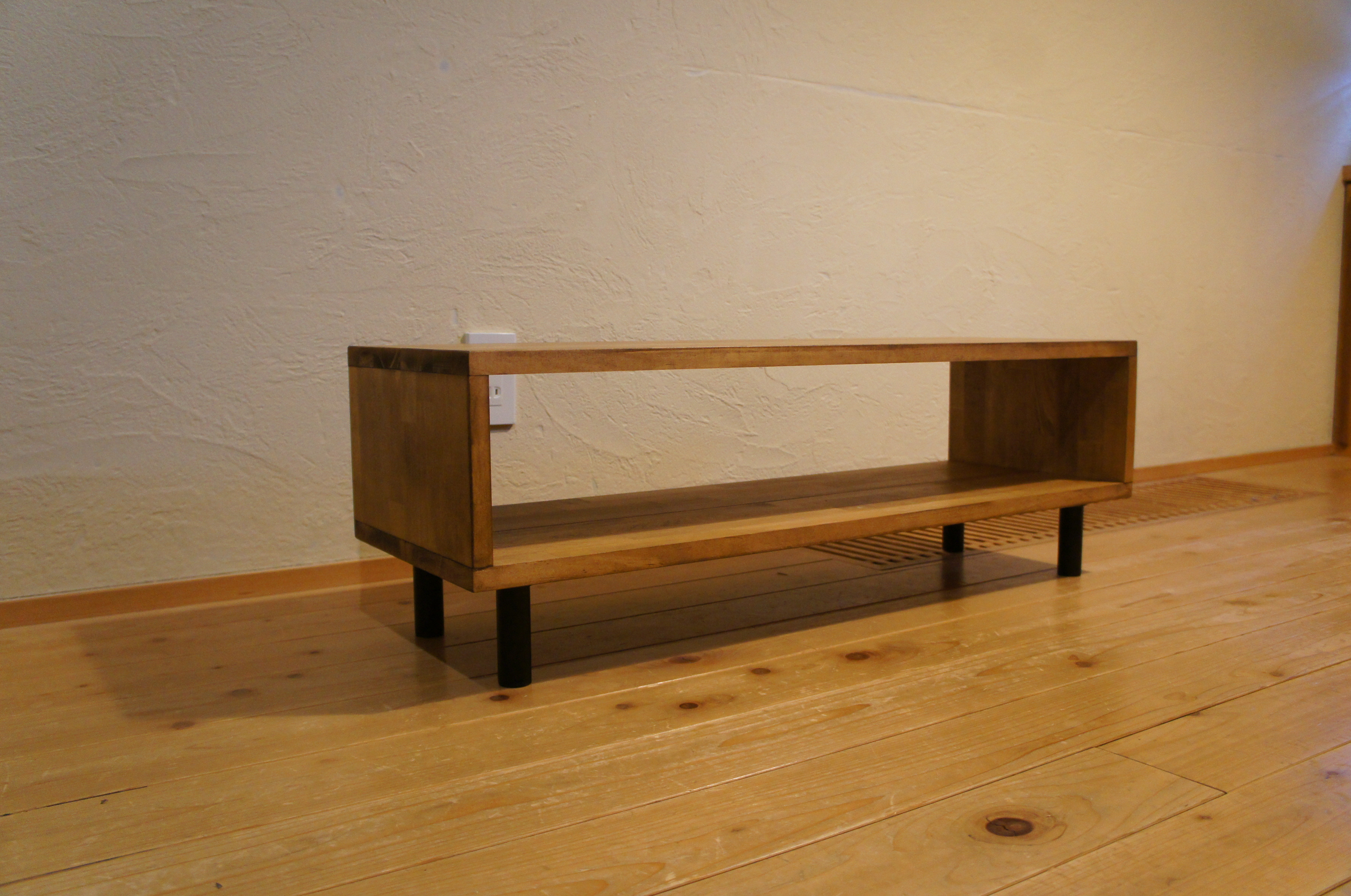 テレビボード/テレビ台/W900/パイン集成材/アイアン脚/サイドボード