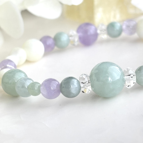 平穏と豊かさ】翡翠とラベンダーアメジストのブレスレット