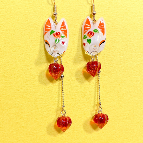 鬼灯と狐面のピアス・イヤリング ピアス（フック・チェーン） 叶きりく