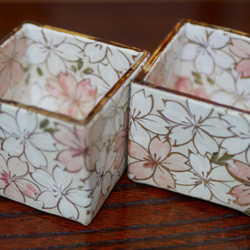 桜(白、ピンク）　マグカップX1　四方小鉢X2　陶器　京焼　（ご予約済分） 3枚目の画像