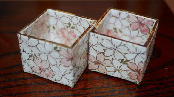 桜(白、ピンク）　マグカップX1　四方小鉢X2　陶器　京焼　（ご予約済分） 3枚目の画像