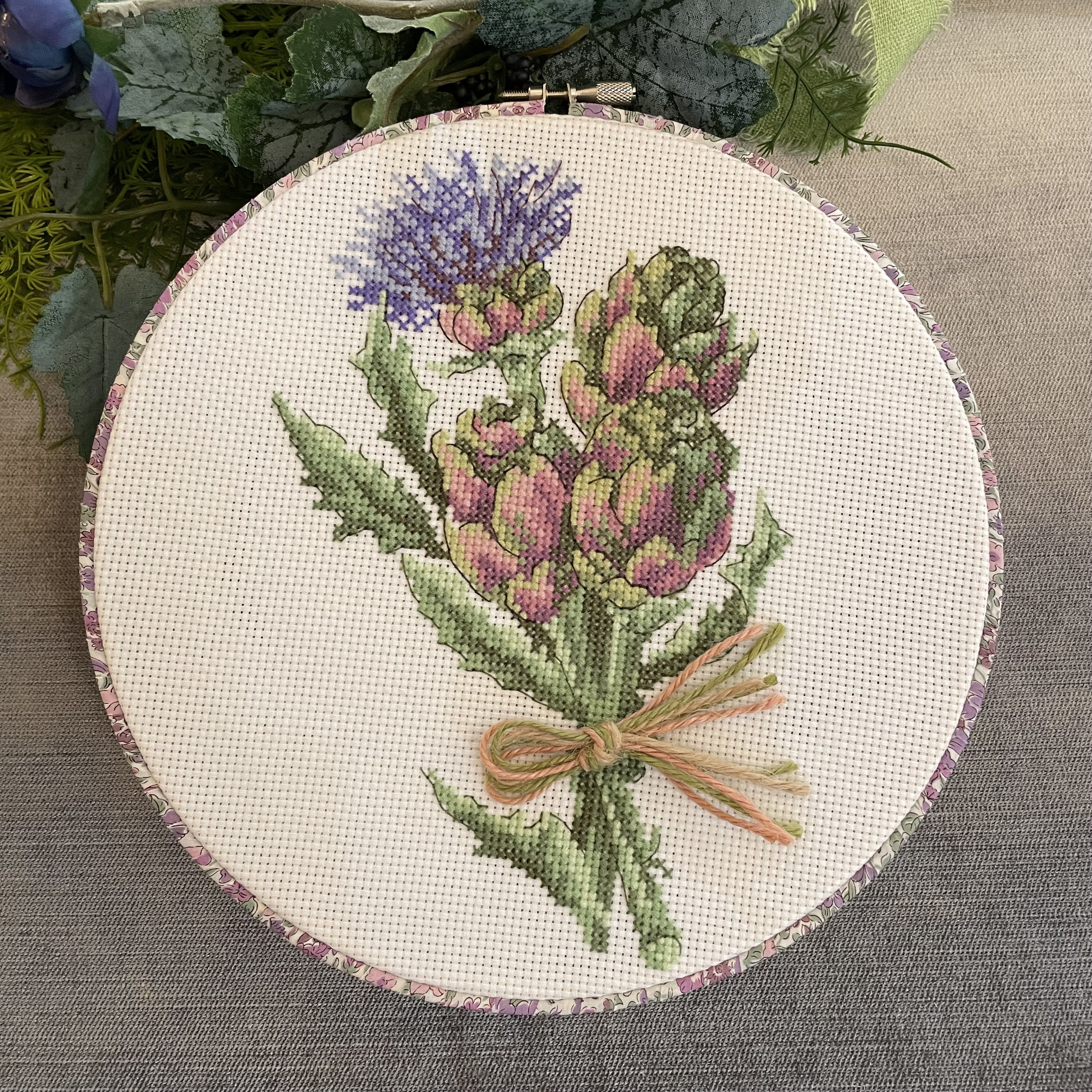 野菜の花のブーケ　アーティチョーク　クロスステッチ刺繍完成品