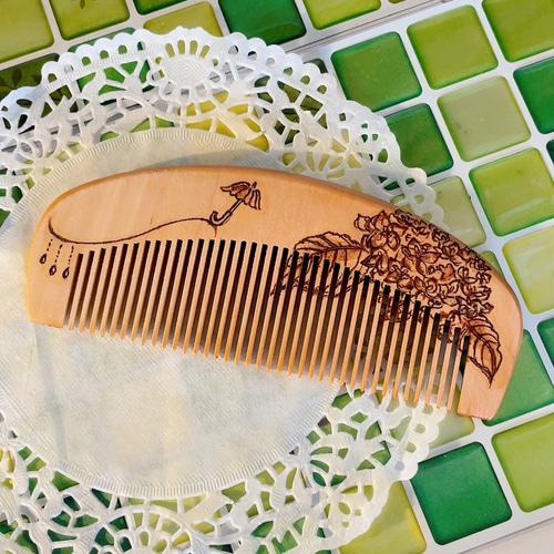 ◇1点モノ 【紫陽花】 アート系 つばき油 漬け込み 櫛 ウッド