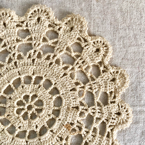 北欧 ヴィンテージ かぎ針編み ドイリー 2枚セット スウェーデン  