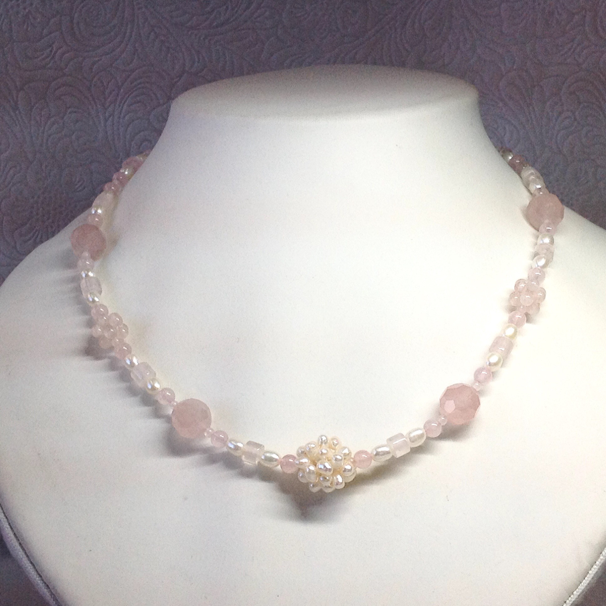 「やさしい桃色」ネックレス天然石　No.5302