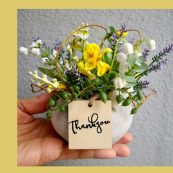 かわいい小花のミニアレンジメント 造花 スズラン パンジー ラベンダー 雑貨 ミニ ギフト プレゼント 3枚目の画像